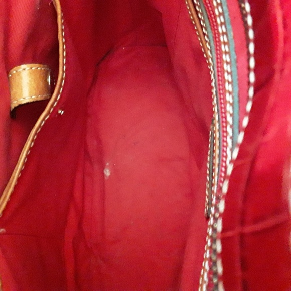 Knock out gorgeous red Dooney and Bourke bag! - Picture 5 of 6